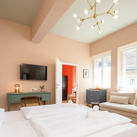 Palais Palffy Suits Виена Екстериор снимка