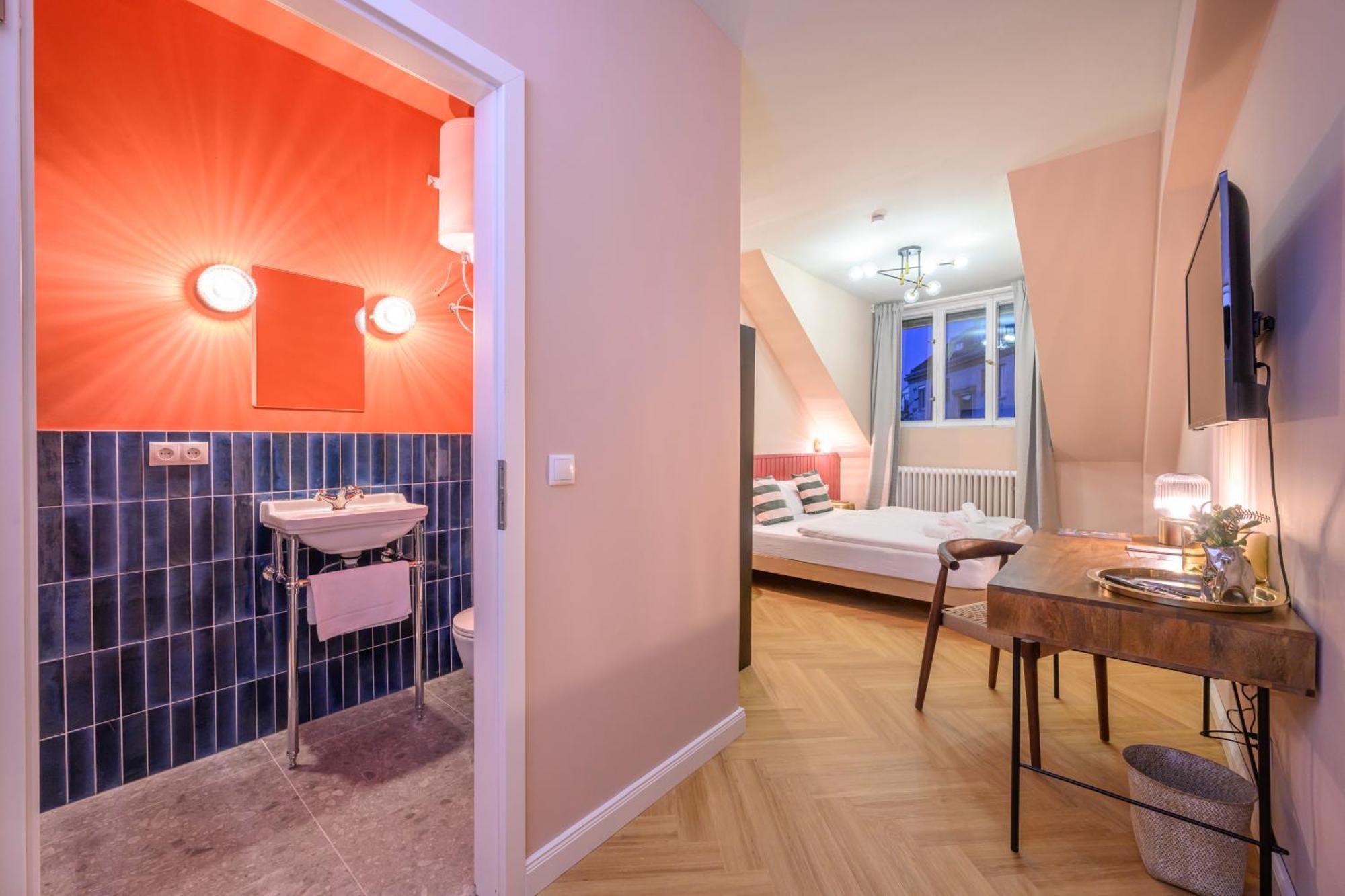 Palais Palffy Suits Виена Екстериор снимка