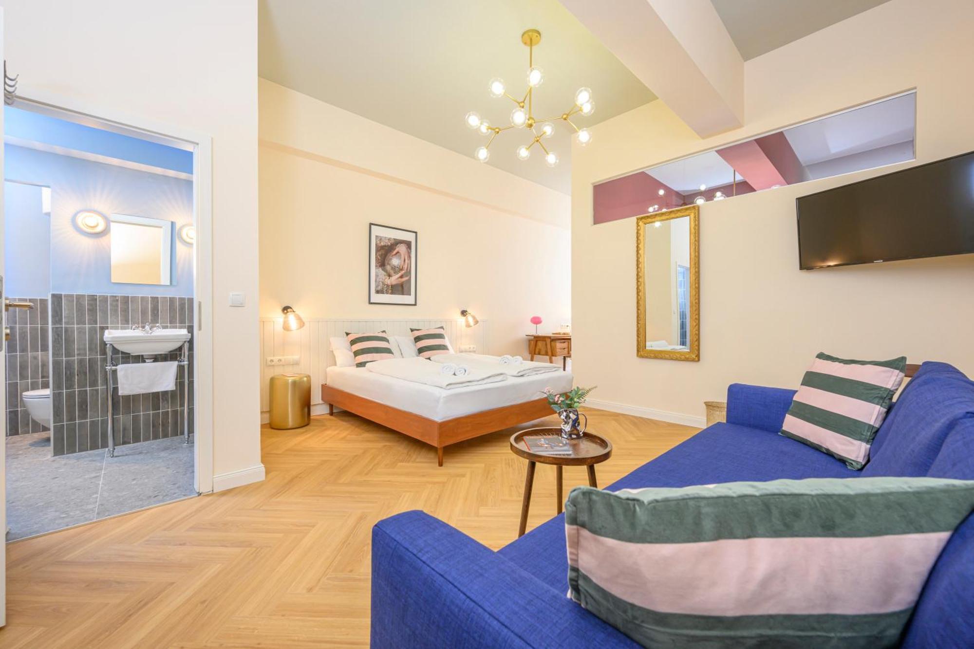 Palais Palffy Suits Виена Екстериор снимка